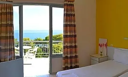 Miramare Hotel 2*